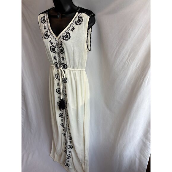 Knox Rose Cream Maxi Dress Size S Embroidered Ethnic Boho Bohemian Feminine - Picture 4 of 11